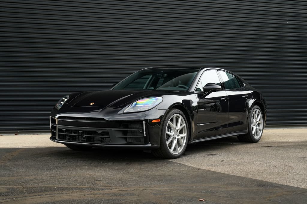New 2026 Porsche Panamera 4 AWD/4WD image 1