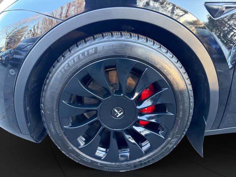 Used 2021 Tesla Model Y Performance image 21