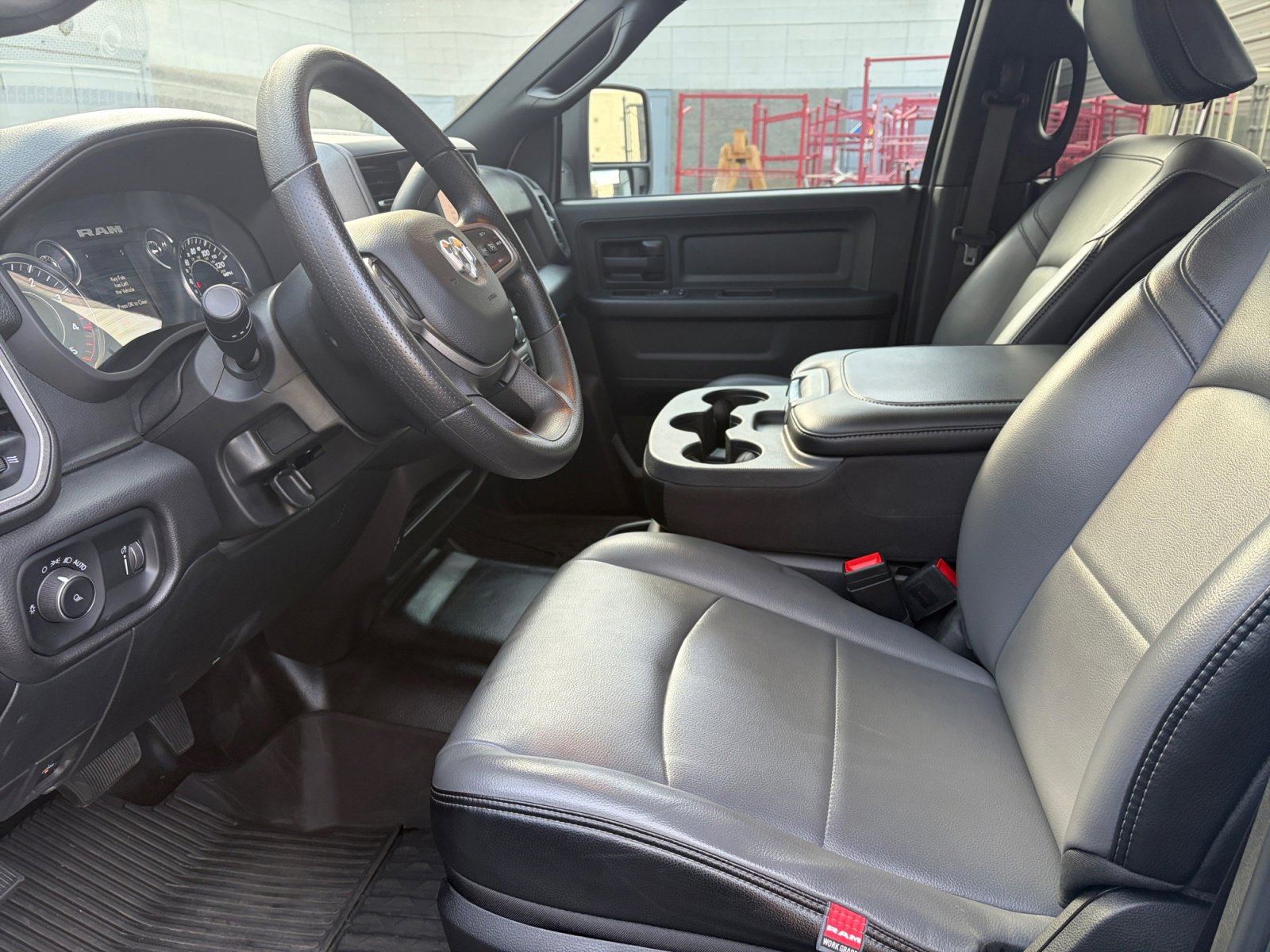 Used 2024 RAM 3500 Tradesman w/ Chrome Appearance Group image 12