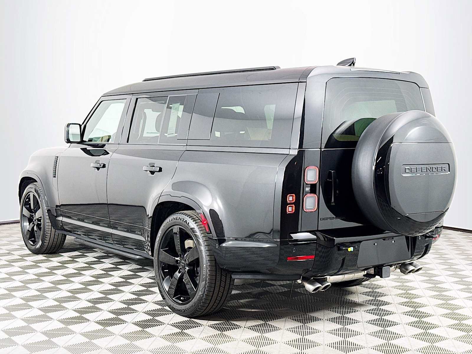 New 2026 Land Rover Defender 130 V8 AWD/4WD image 7