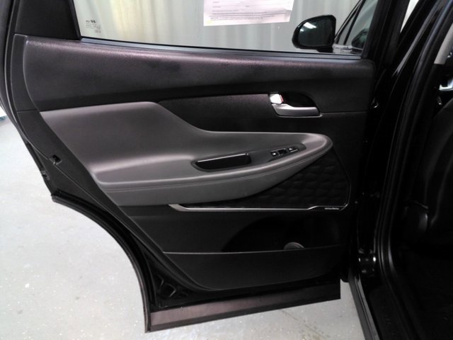 Used 2023 Hyundai Santa Fe Limited image 18