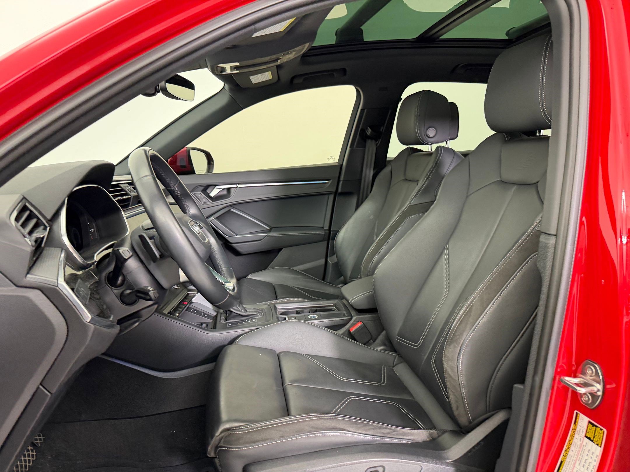Certified 2022 Audi Q3 2.0T Premium Plus w/ Premium Plus Package image 5