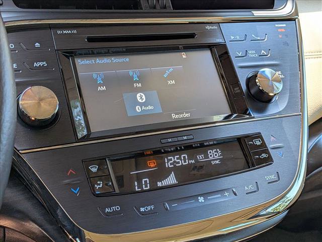 Used 2017 Toyota Avalon XLE Premium image 5