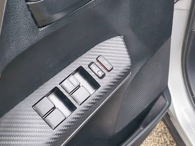 Used 2015 Toyota RAV4 LE image 16