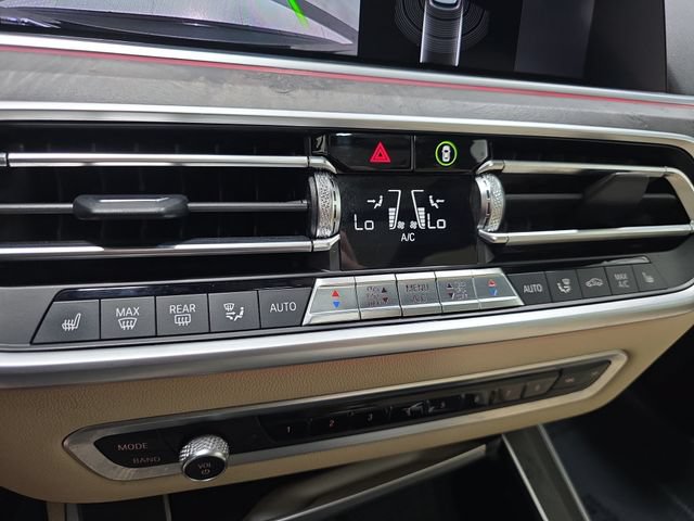 Used 2022 BMW X5 xDrive40i AWD/4WD image 23