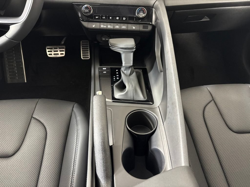 New 2026 Hyundai Elantra SEL Sport FWD image 24