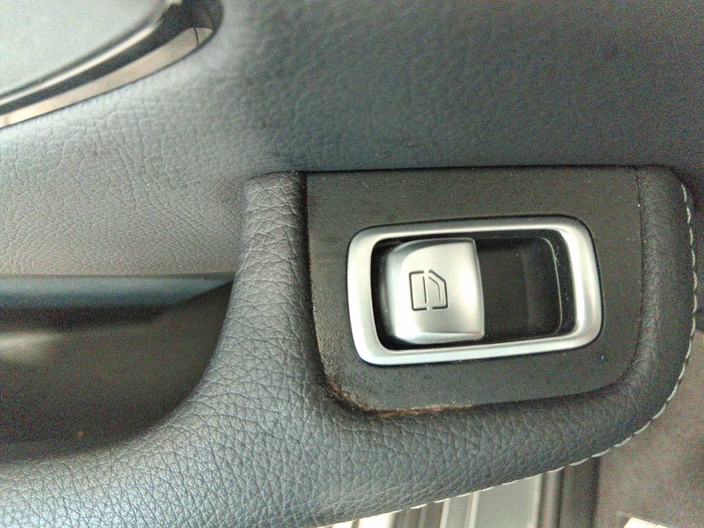 Used 2019 Mercedes-Benz GLC 300 image 7