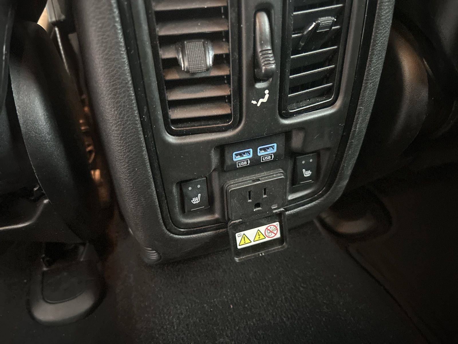 Used 2024 Dodge Durango GT image 17