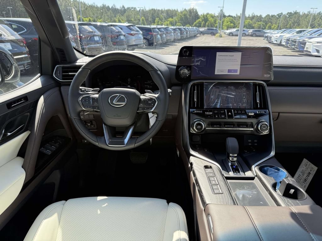 New 2026 Lexus LX 700h Luxury AWD/4WD image 8