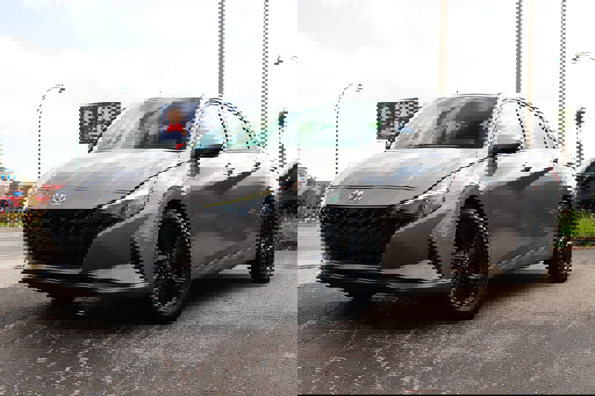 Used 2023 Hyundai Elantra SEL image 1