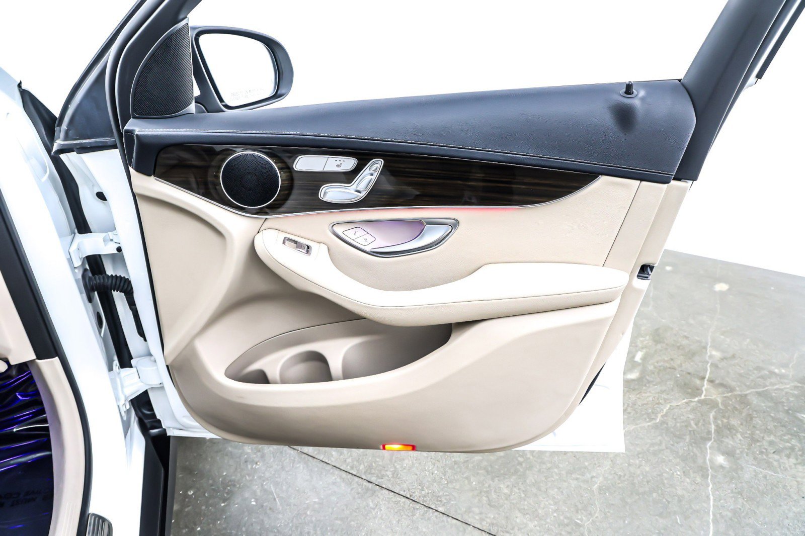 Certified 2023 Mercedes-Benz GLC 300 4MATIC Coupe image 25