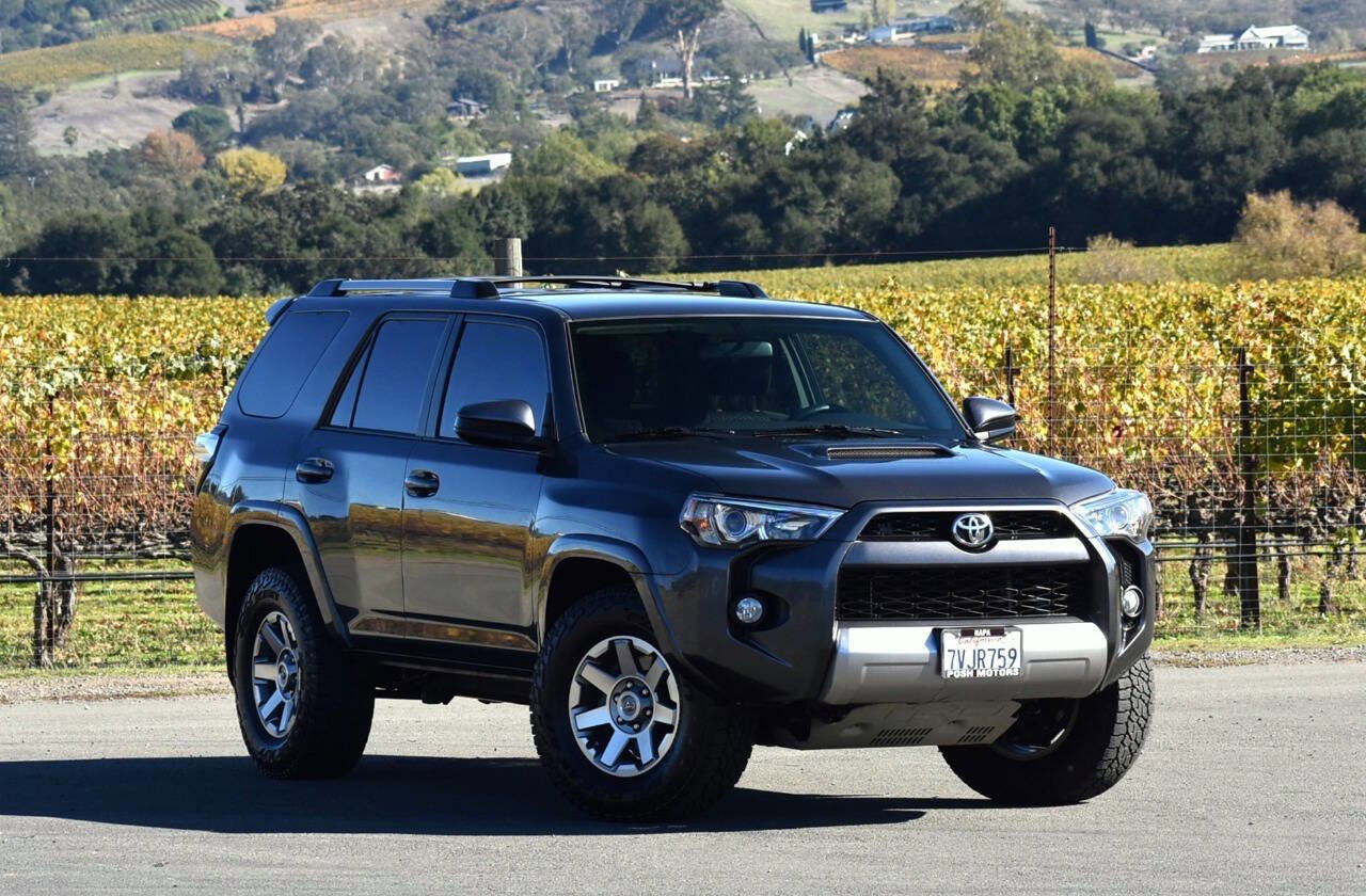 Used 2016 Toyota 4Runner 4WD image 1