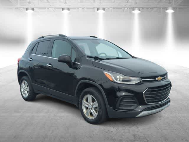 Used 2019 Chevrolet Trax LT w/ LT Convenience Package AWD/4WD image 2