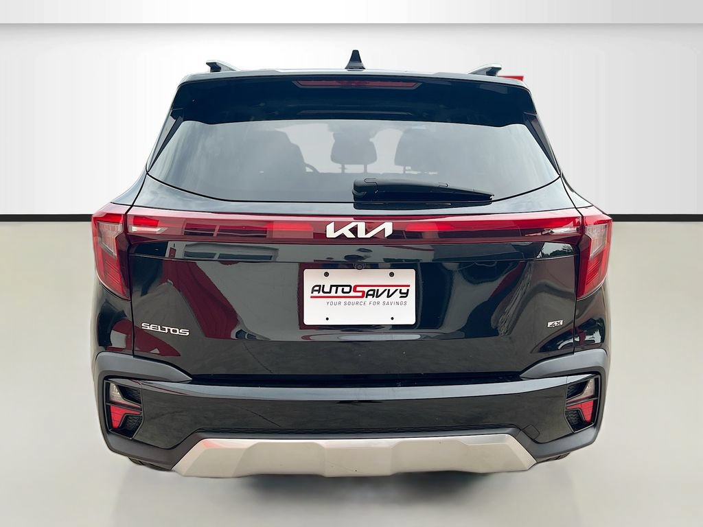 Used 2024 Kia Seltos EX AWD/4WD image 6