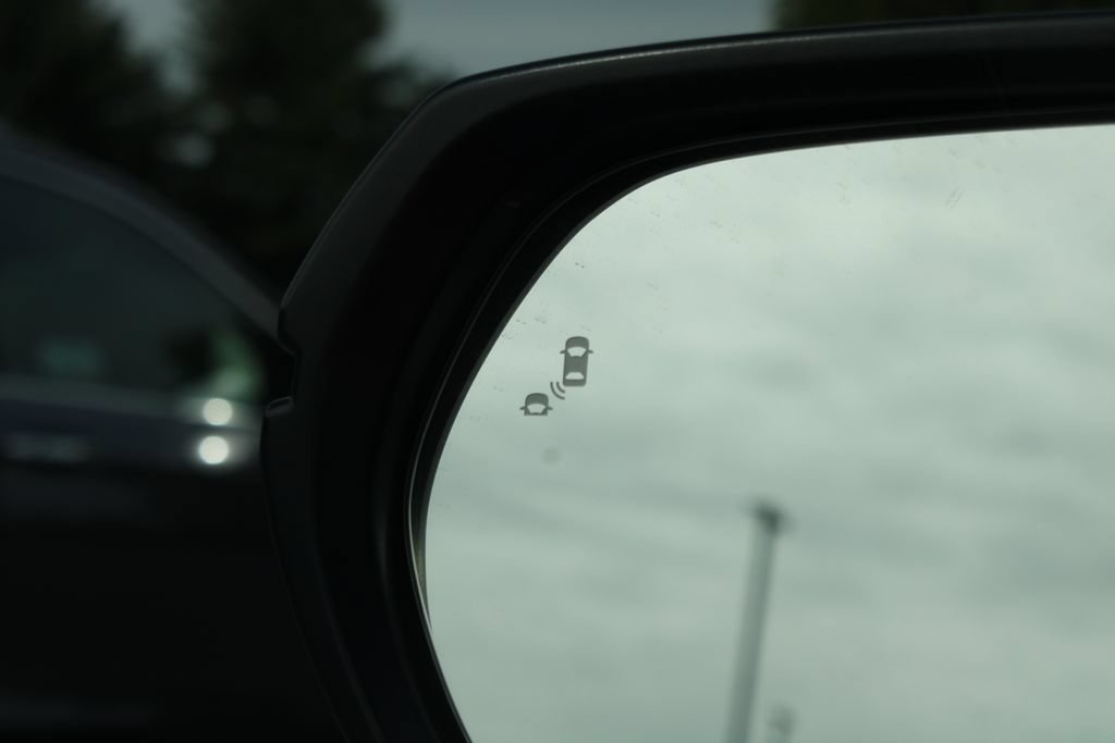 Certified 2018 Honda CR-V Touring image 30