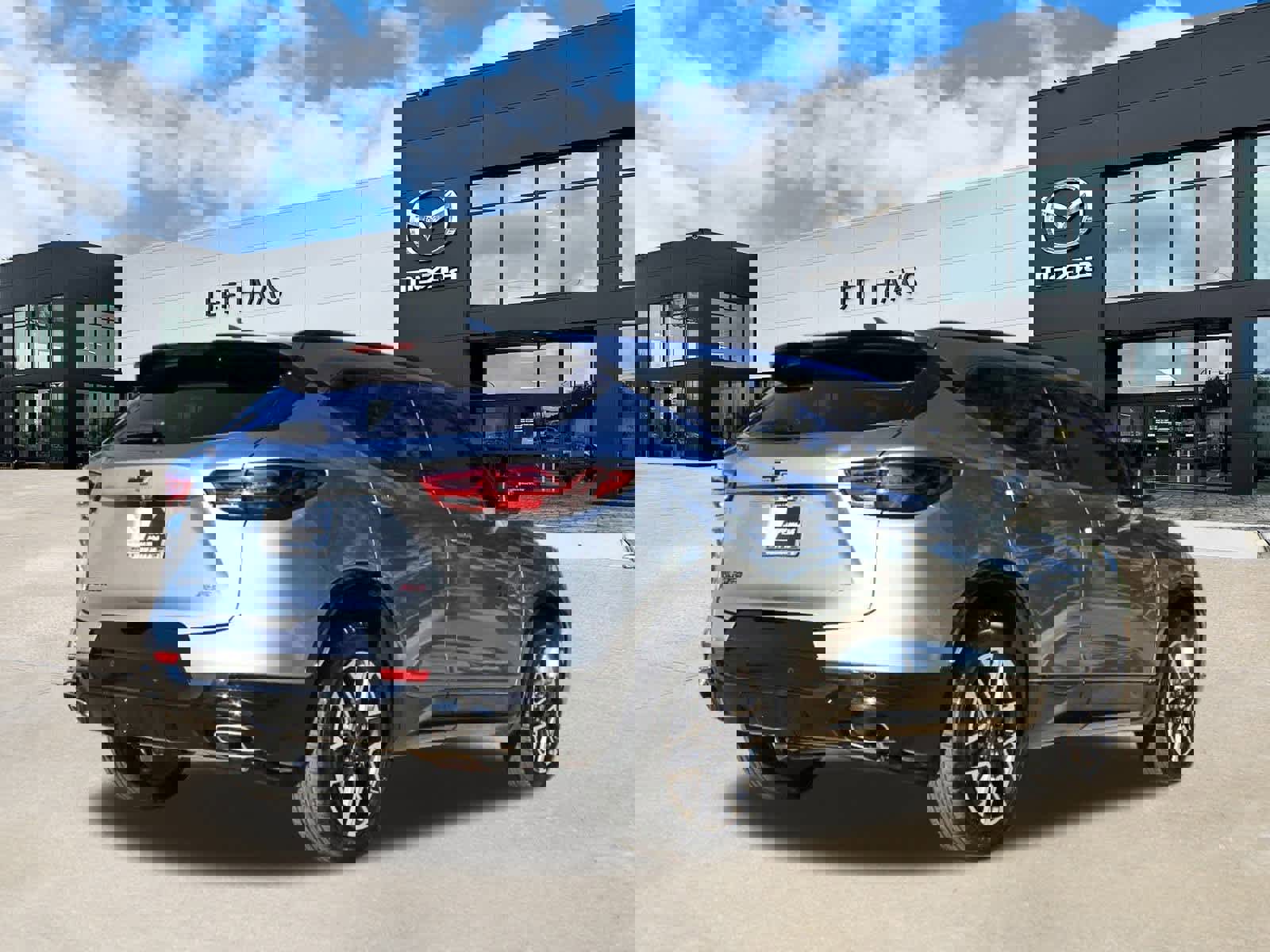 Used 2025 Chevrolet Blazer RS w/ Driver Confidence II Package image 3