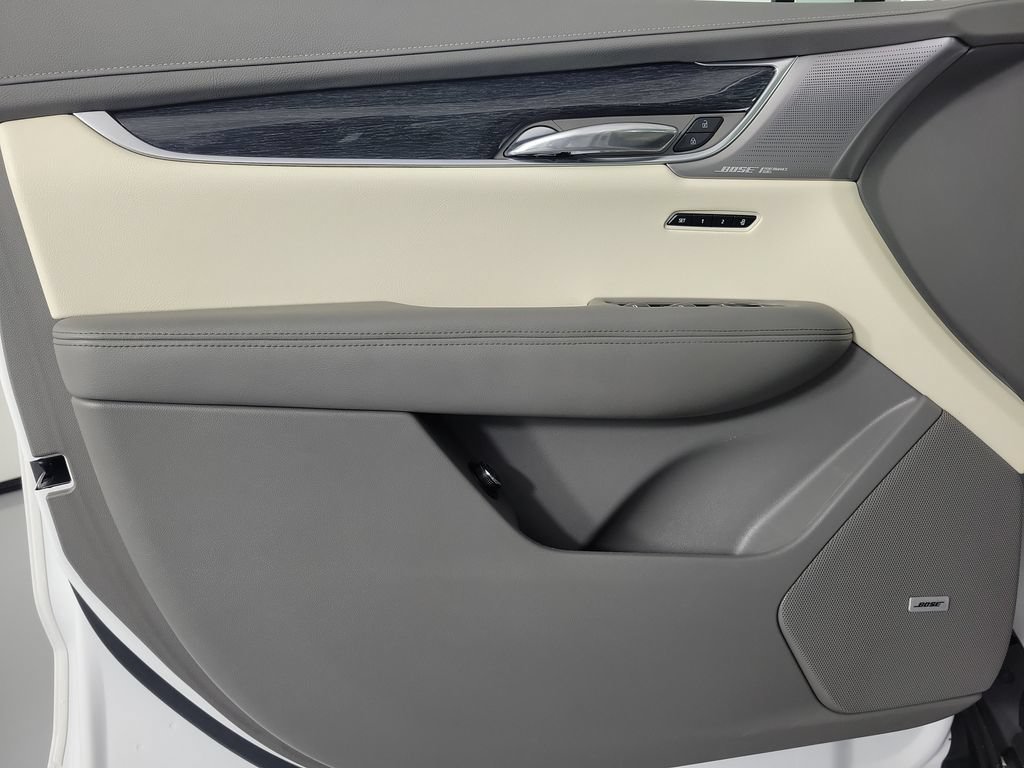 Certified 2023 Cadillac XT6 Premium Luxury w/ Technology Package AWD/4WD image 21