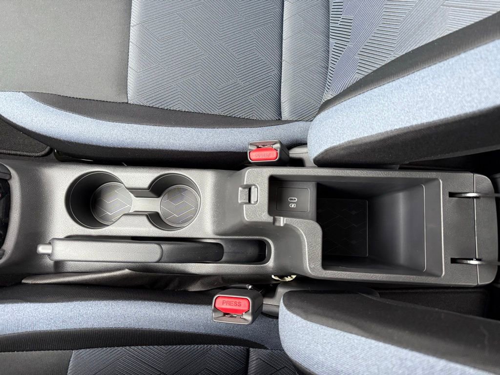 New 2025 Nissan Versa SV image 38