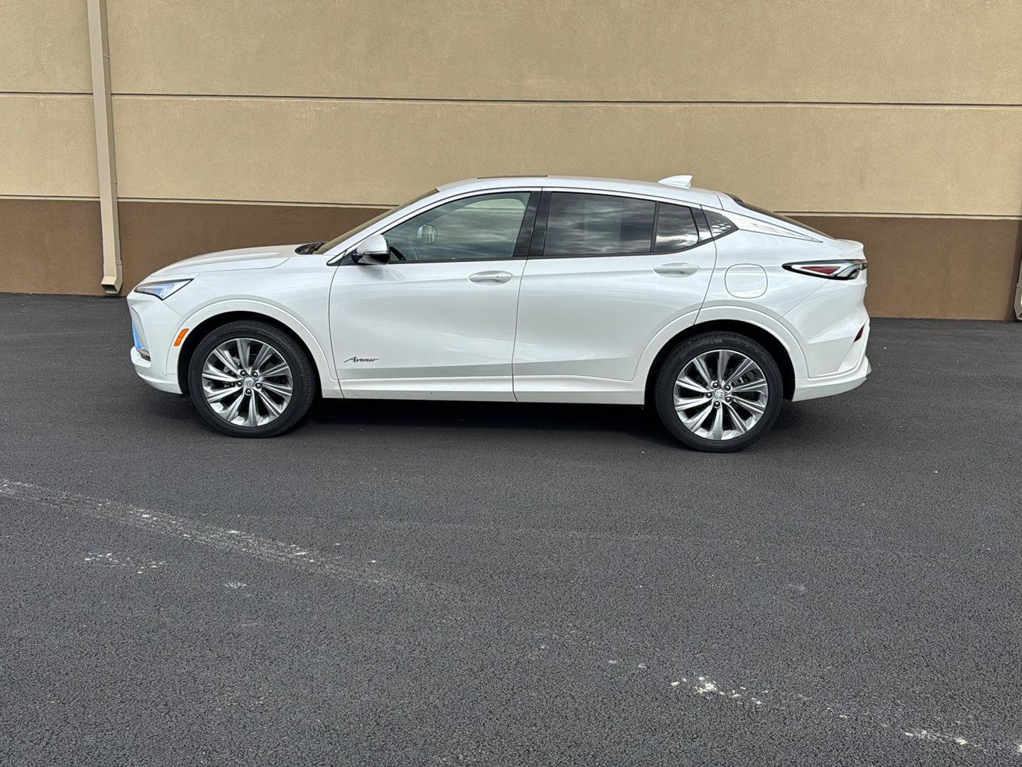 Used 2025 Buick Envista Avenir FWD image 11