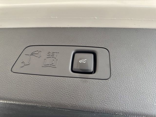 Used 2025 Lincoln Corsair Reserve w/ Equipment Group 202A image 37