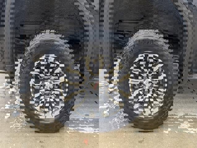 Used 2020 GMC Sierra 1500 AT4 w/ AT4 Premium Package image 23