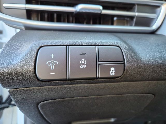 New 2026 Hyundai Elantra SE image 17