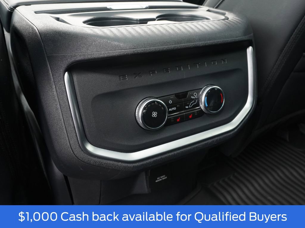 New 2025 Ford Expedition Max Platinum w/ Stealth Performance Package image 32