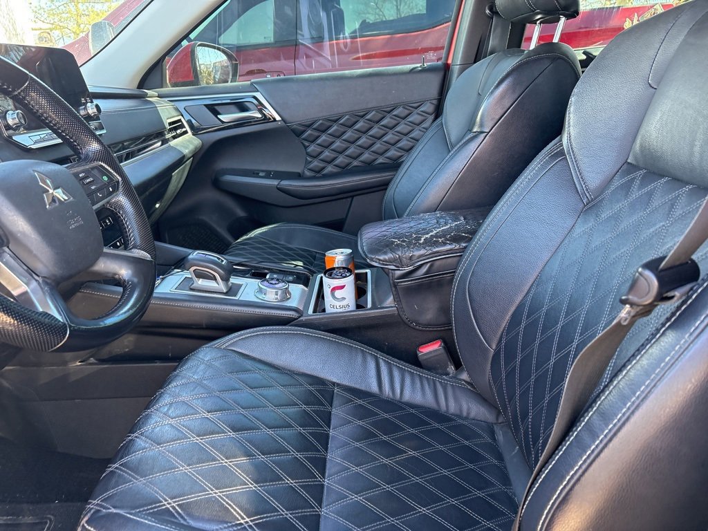 Used 2022 Mitsubishi Outlander SEL image 11