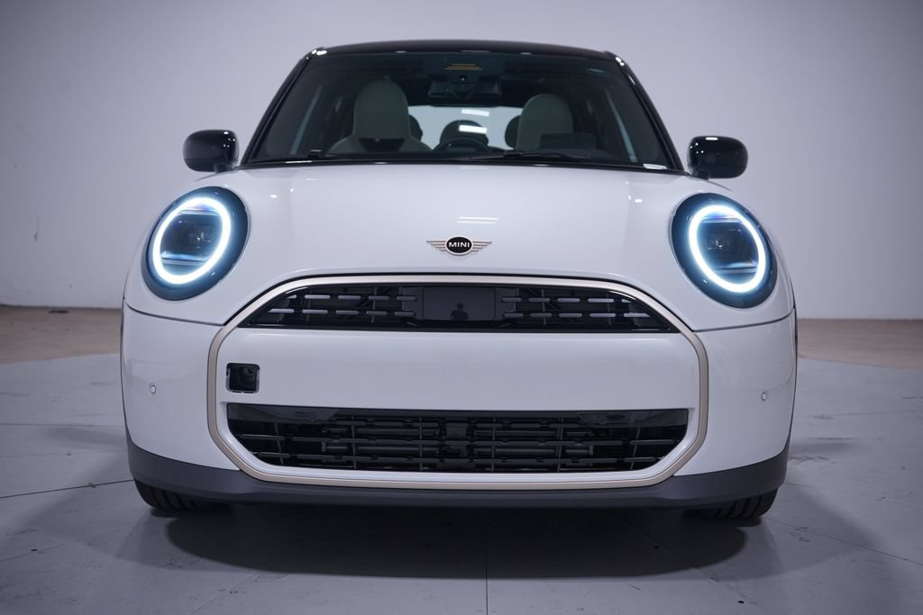 New 2026 MINI Cooper 4-Door Hardtop FWD image 4