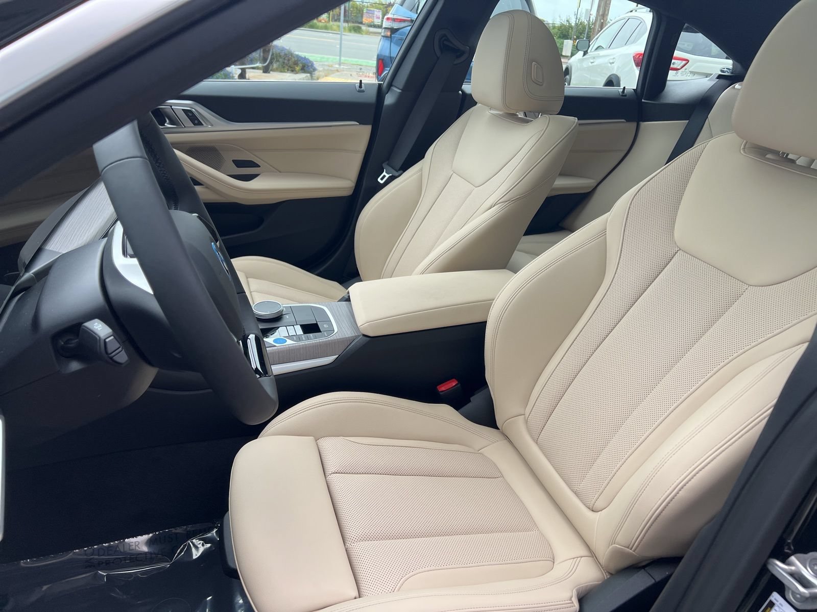 New 2026 BMW i4 xDrive40i AWD/4WD image 22