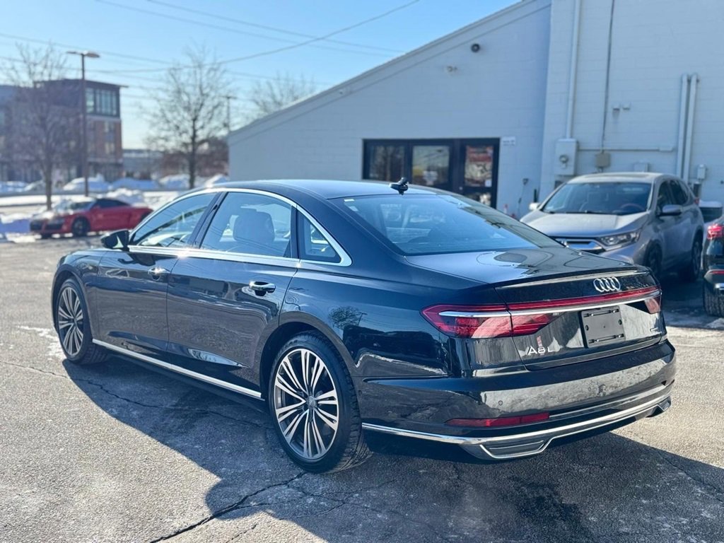 Used 2019 Audi A8 L 4.0T image 4