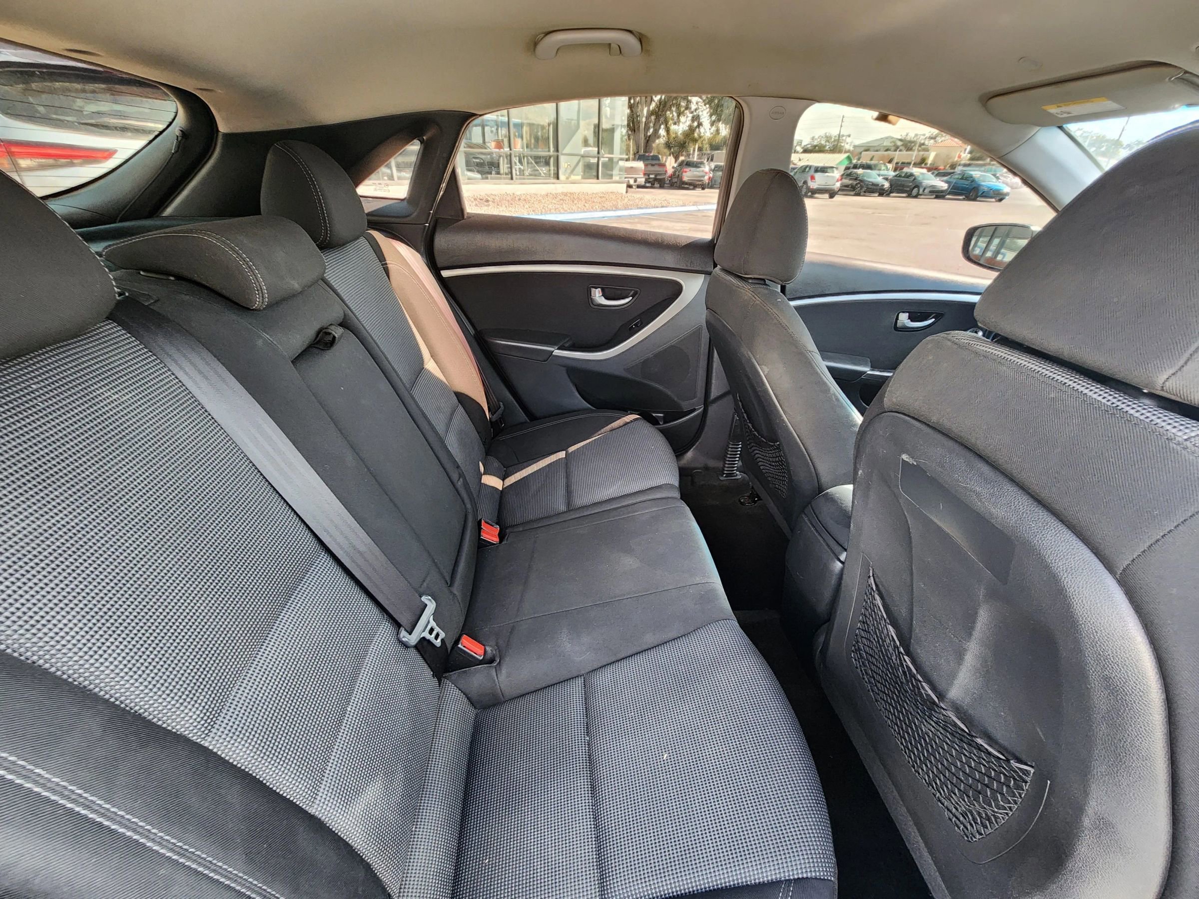 Used 2013 Hyundai Elantra GT w/ Touch & Go Pkg image 11