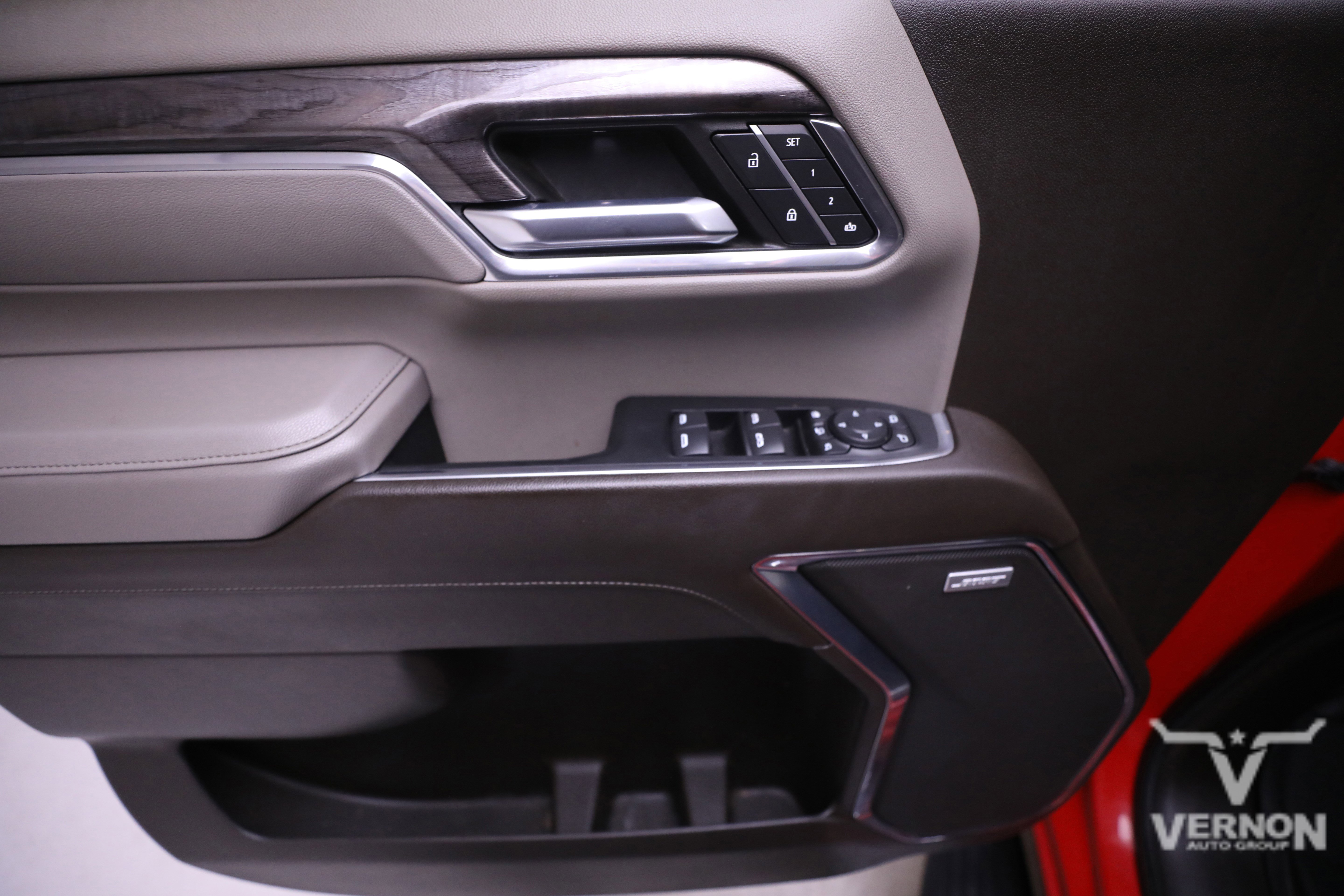 Used 2024 Chevrolet Silverado 3500 LTZ w/ LTZ Convenience Package image 20