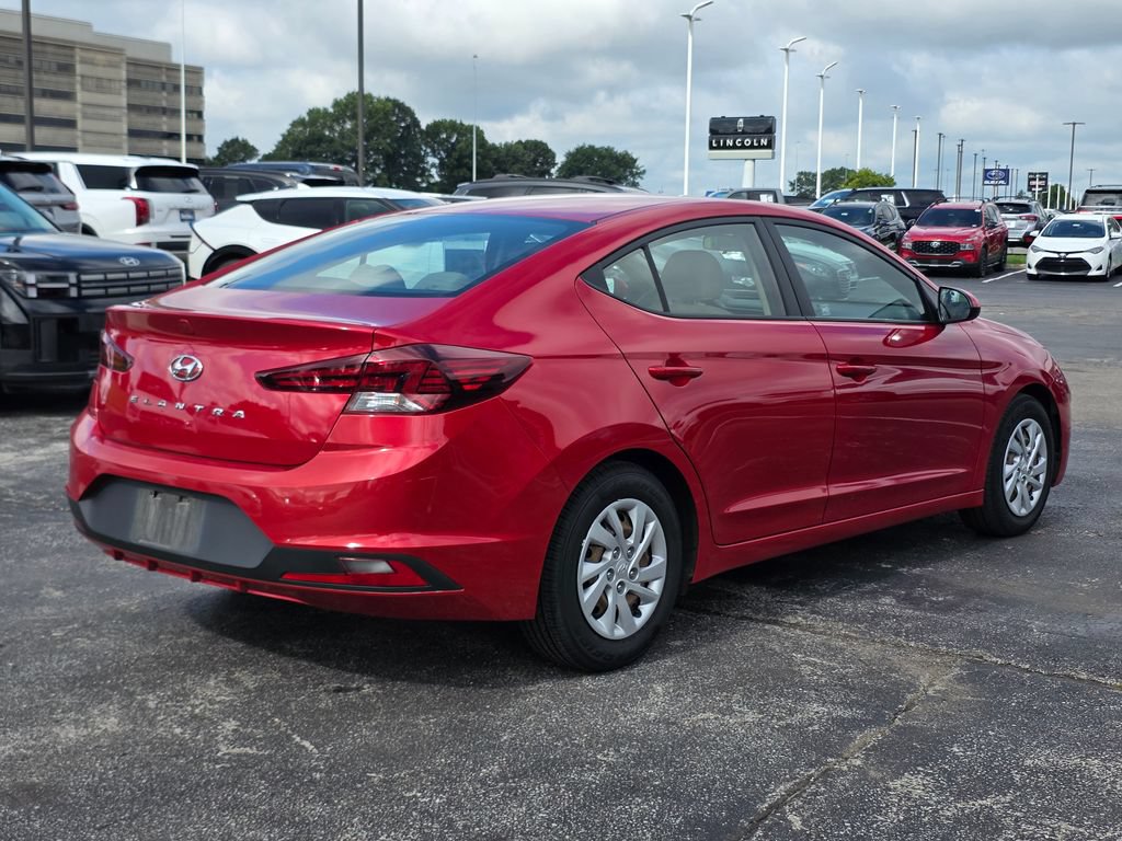 Used 2020 Hyundai Elantra SE FWD image 5