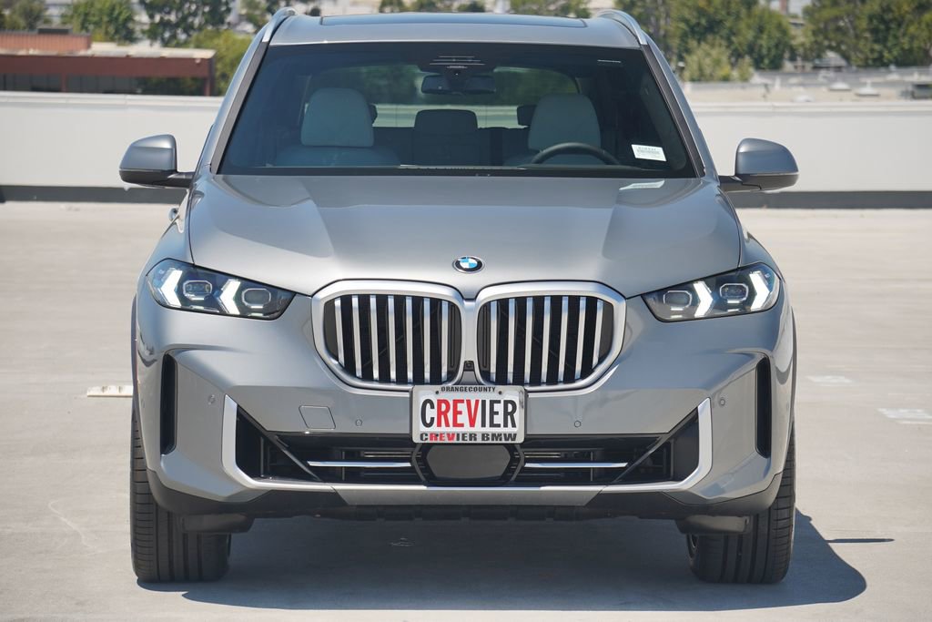 Used 2026 BMW X5 sDrive40i RWD image 2