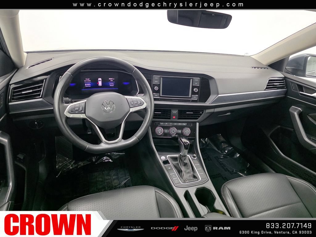 Used 2024 Volkswagen Jetta SE FWD image 19
