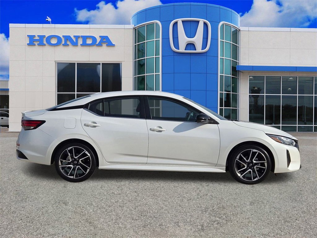 Used 2024 Nissan Sentra SR video 2