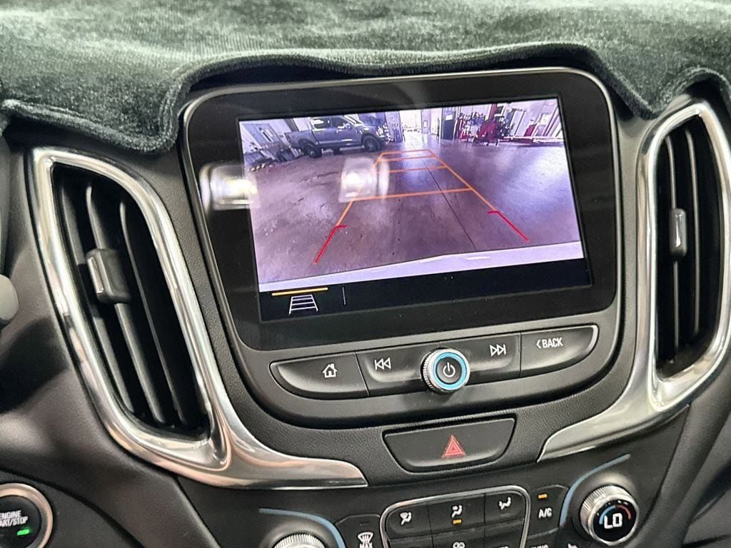 Used 2021 Chevrolet Equinox LT FWD image 20
