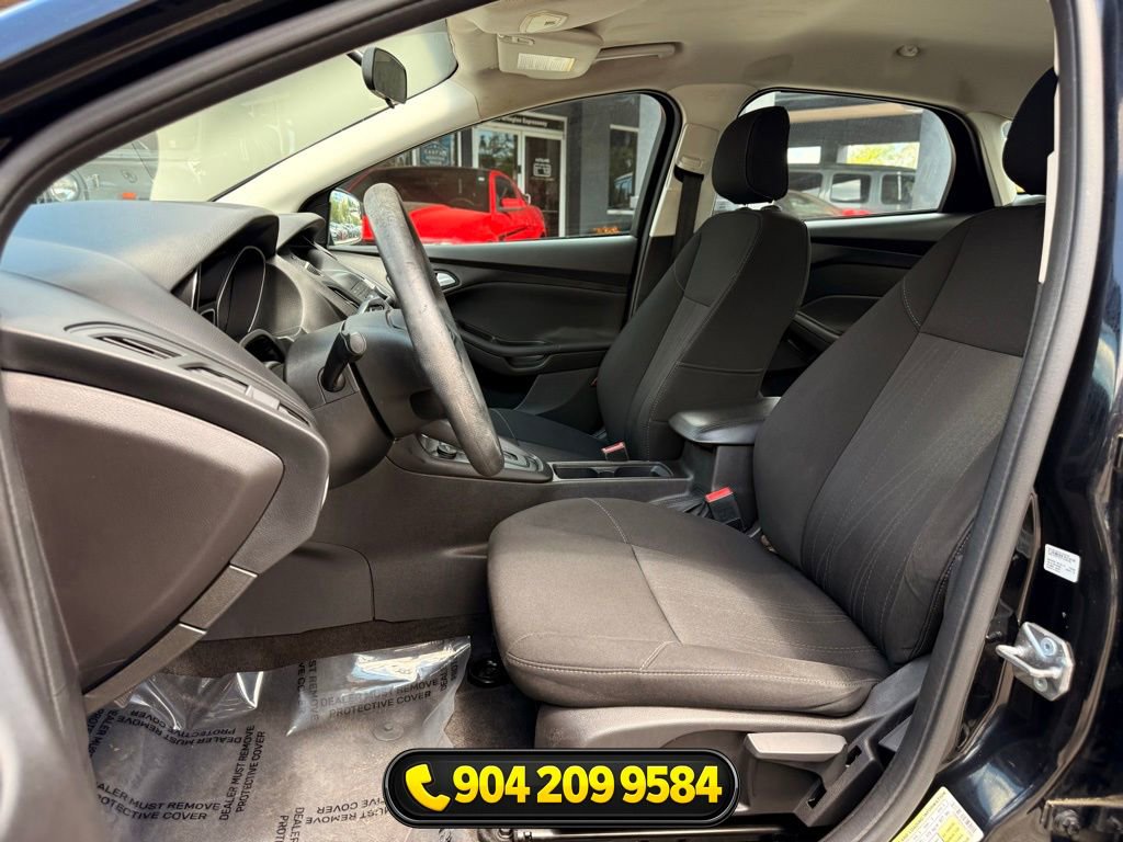 Used 2018 Ford Focus SE FWD image 24