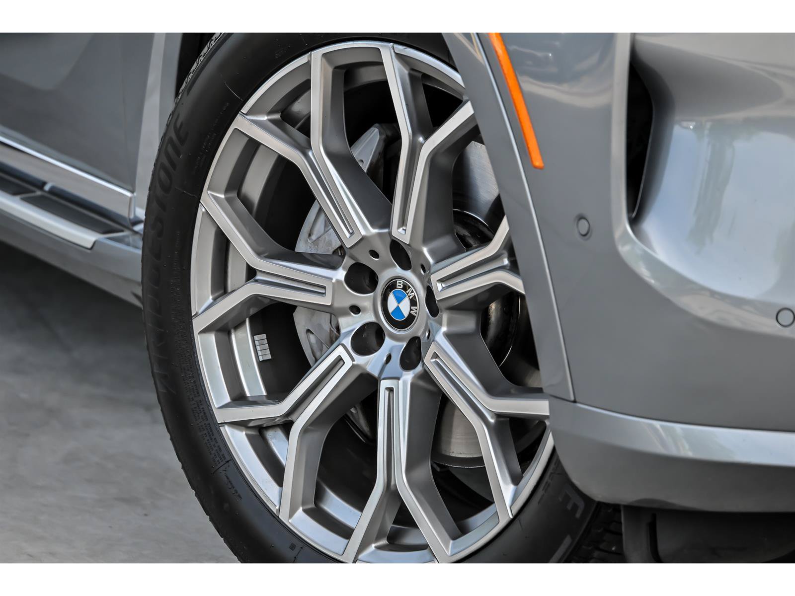 Used 2025 BMW X7 xDrive40i AWD/4WD video 3