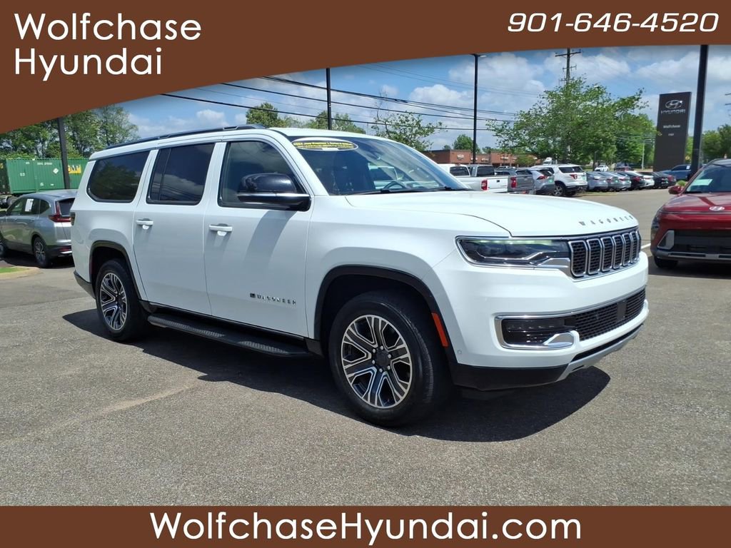 Used 2024 Jeep Wagoneer L Series II image 7