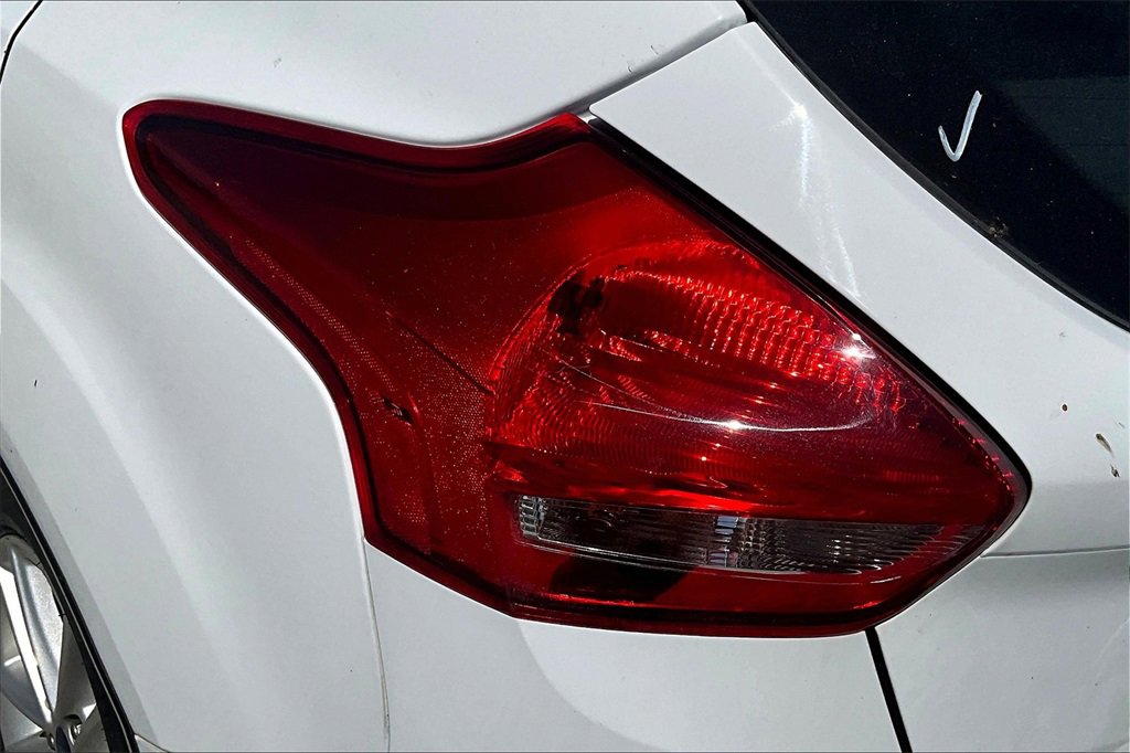 Used 2017 Ford Focus SE image 28