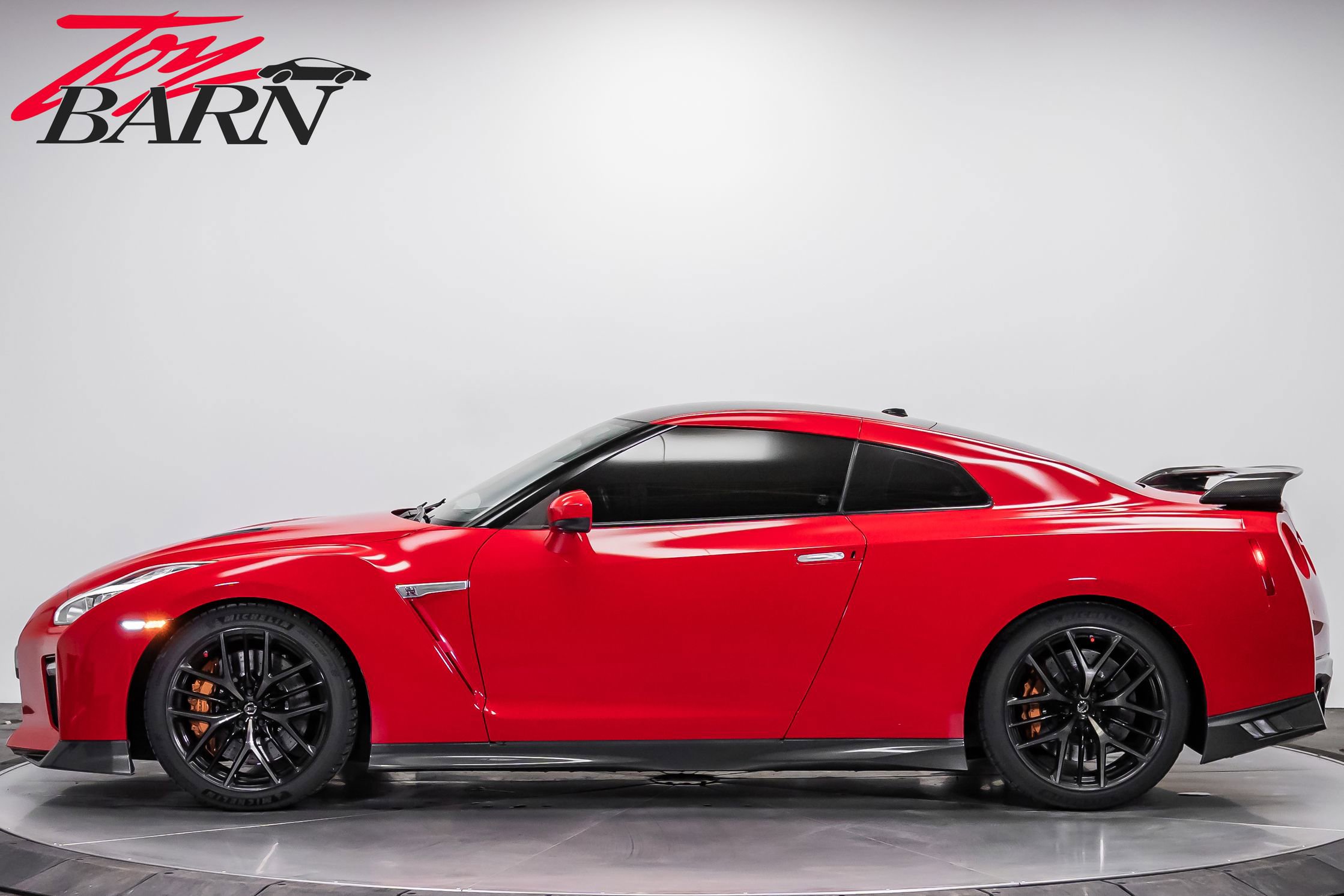 Used 2018 Nissan GT-R Premium video 2