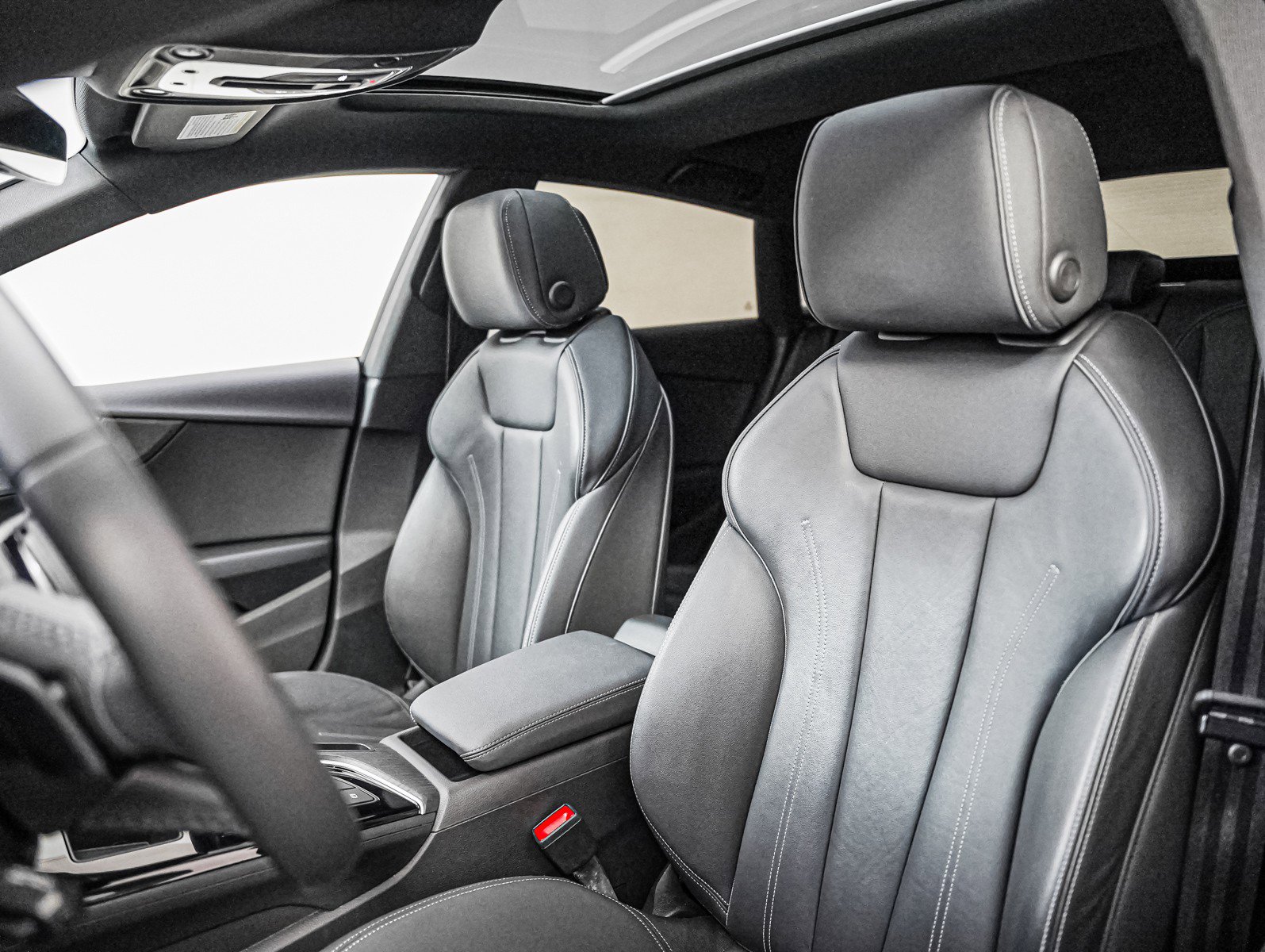 Used 2022 Audi A5 2.0T Premium w/ Convenience Package image 11