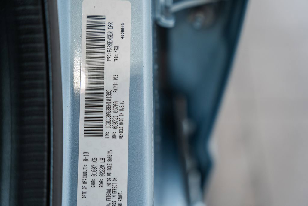 Used 2014 Chrysler 200 LX image 32