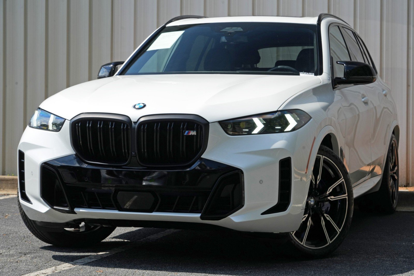 Used 2024 BMW X5 M60i AWD/4WD image 3