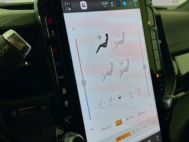 Used 2025 RAM 3500 Limited image 19