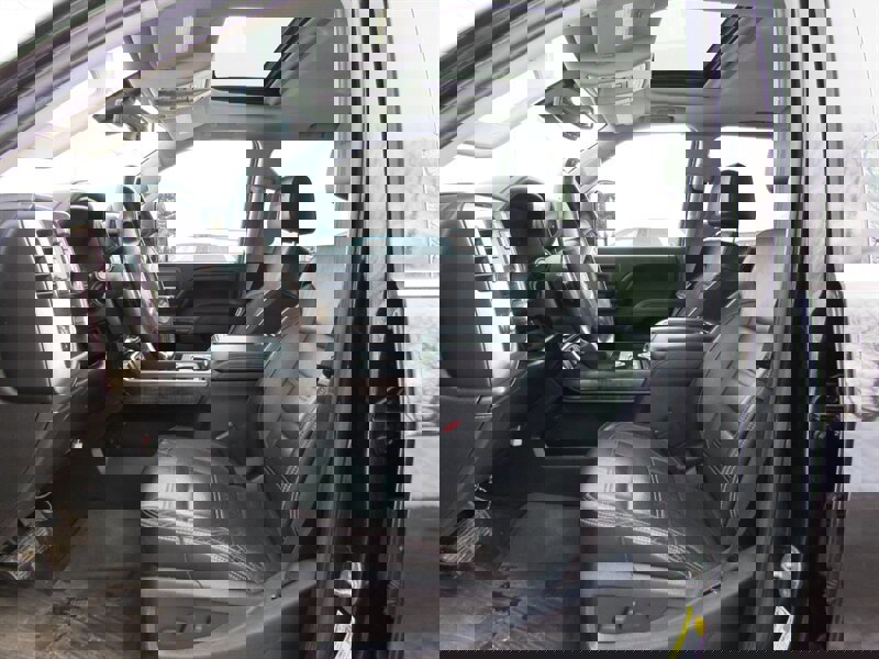 Used 2015 GMC Sierra 2500 Denali w/ Duramax Plus Package image 14