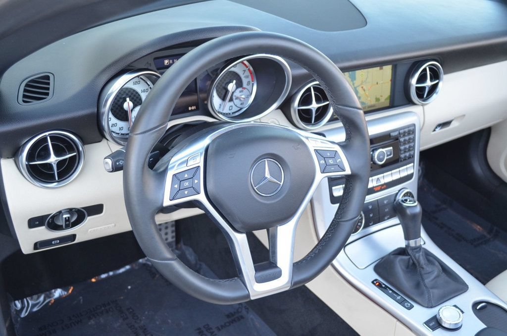 Used 2015 Mercedes-Benz SLK 250 image 51