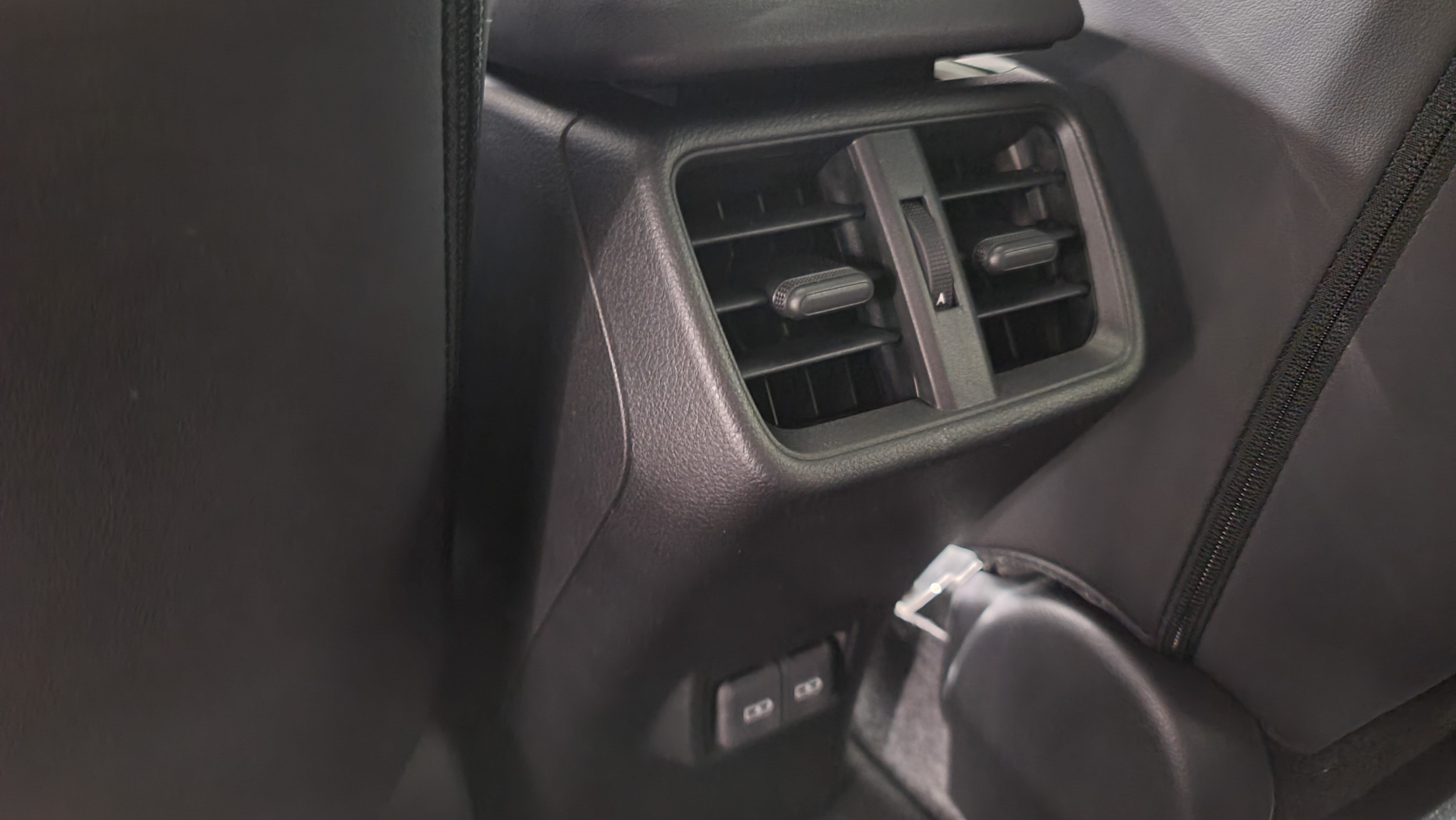 Certified 2026 Lexus UX 300h FWD w/ Accessory Package (2T) image 35